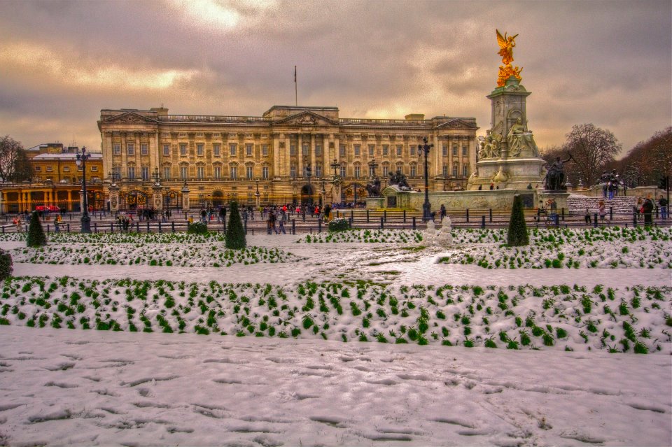 44 Buckingham Palace.jpg